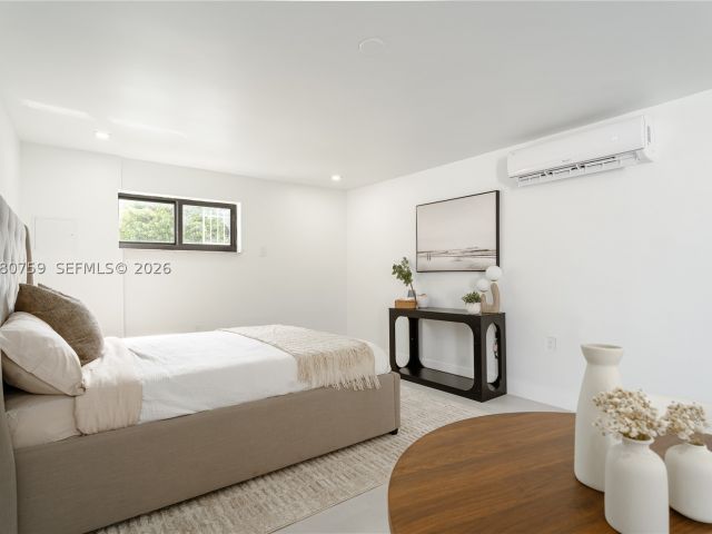 4-bedroom home for rent in Miami Beach - 1221 Biarritz Dr - MondialRealty