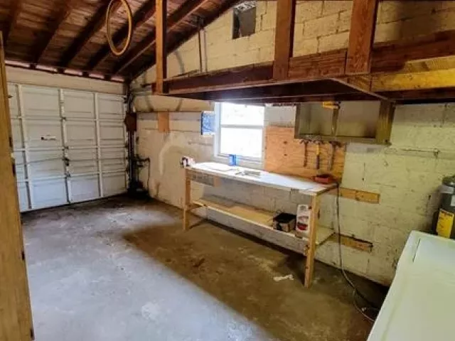 4-bedroom home for rent in Hollywood - 2531 FUNSTON Street - MondialRealty