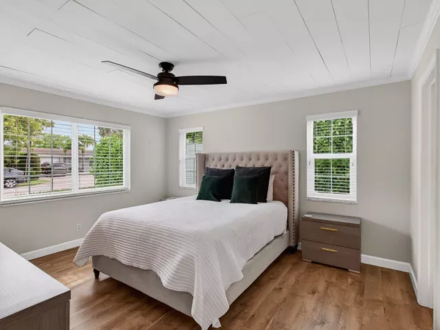 3-bedroom home for rent in Boca Raton - 998 SW 7th Street - MondialRealty