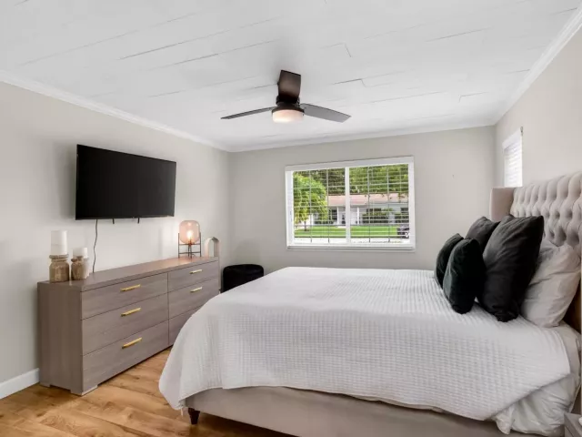 3-bedroom home for rent in Boca Raton - 998 SW 7th Street - MondialRealty