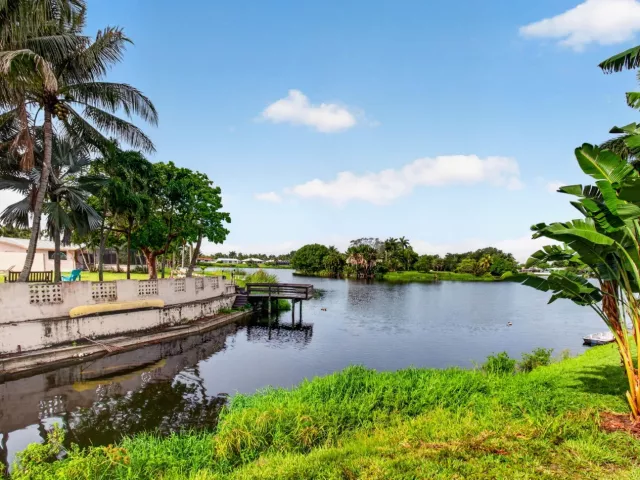 3-bedroom home for rent in Boca Raton - 998 SW 7th Street - MondialRealty