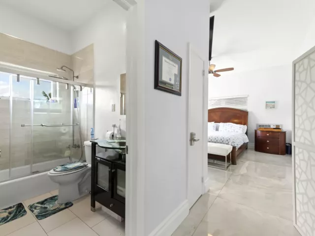 3-bedroom home for rent in Deerfield Beach - 1516 SE 10TH Street - MondialRealty