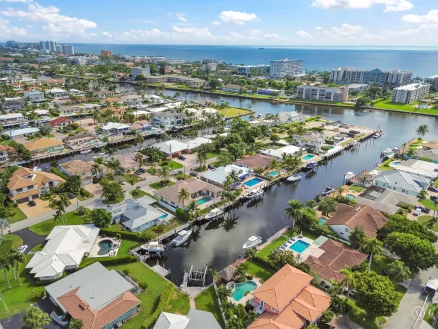 3-bedroom home for rent in Deerfield Beach - 1516 SE 10TH Street - MondialRealty