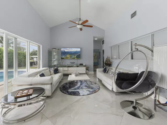 3-bedroom home for rent in Deerfield Beach - 1516 SE 10TH Street - MondialRealty