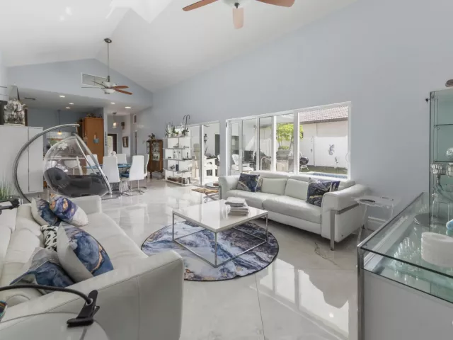 3-bedroom home for rent in Deerfield Beach - 1516 SE 10TH Street - MondialRealty
