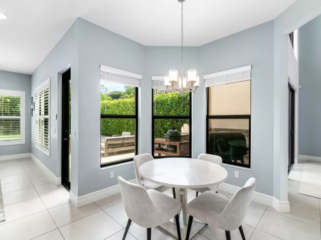4-bedroom home for sale in Delray Beach - 16226 Cabernet Drive - MondialRealty