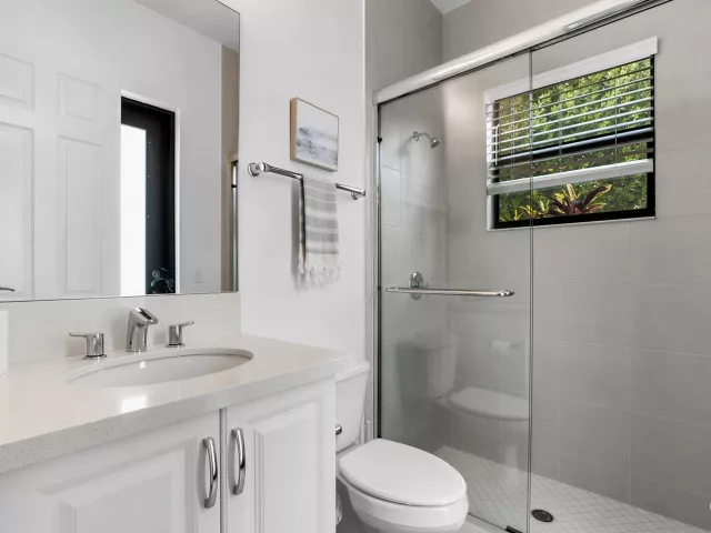 4-bedroom home for sale in Delray Beach - 16226 Cabernet Drive - MondialRealty