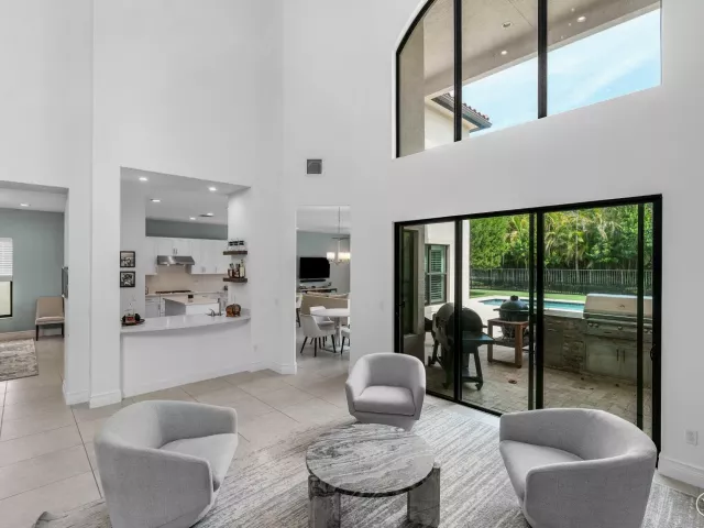 4-bedroom home for sale in Delray Beach - 16226 Cabernet Drive - MondialRealty