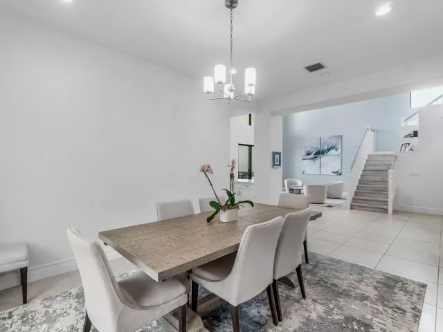 4-bedroom home for sale in Delray Beach - 16226 Cabernet Drive - MondialRealty