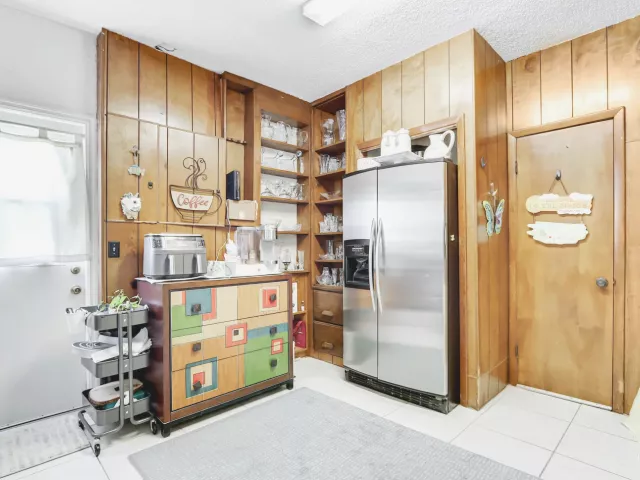 3-bedroom home for rent in Boca Raton - 22053 Flanders Court - MondialRealty