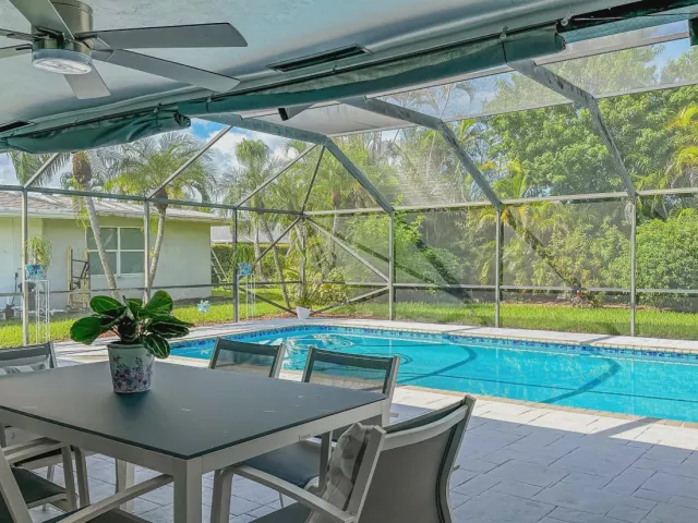 3-bedroom home for rent in Boca Raton - 22053 Flanders Court - MondialRealty