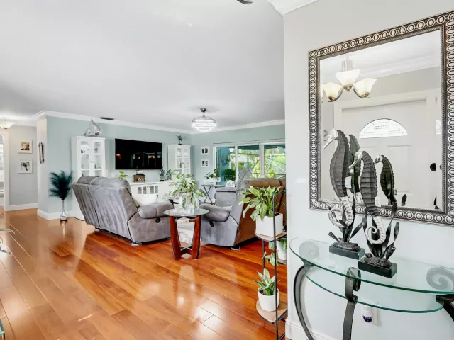 3-bedroom home for rent in Boca Raton - 22053 Flanders Court - MondialRealty