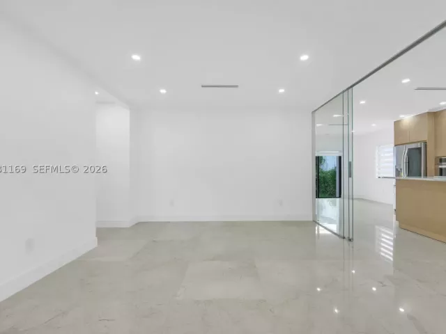 3-bedroom home for sale in Coral Gables - 728 Majorca Ave - MondialRealty