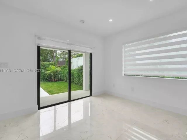 3-bedroom home for sale in Coral Gables - 728 Majorca Ave - MondialRealty