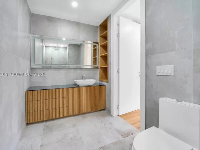 3-bedroom home for sale in Coral Gables - 728 Majorca Ave - MondialRealty