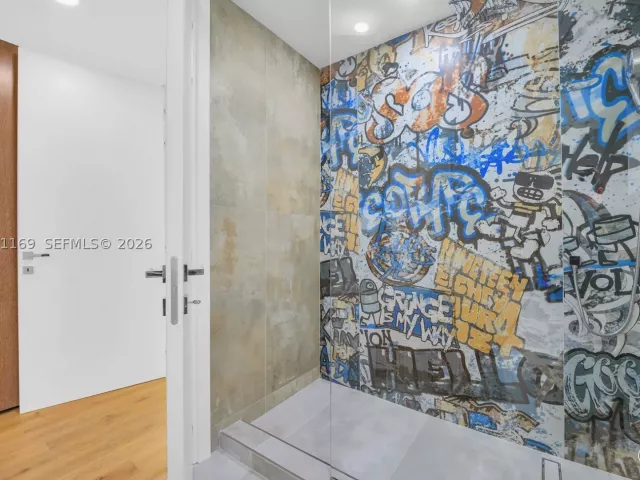 3-bedroom home for sale in Coral Gables - 728 Majorca Ave - MondialRealty