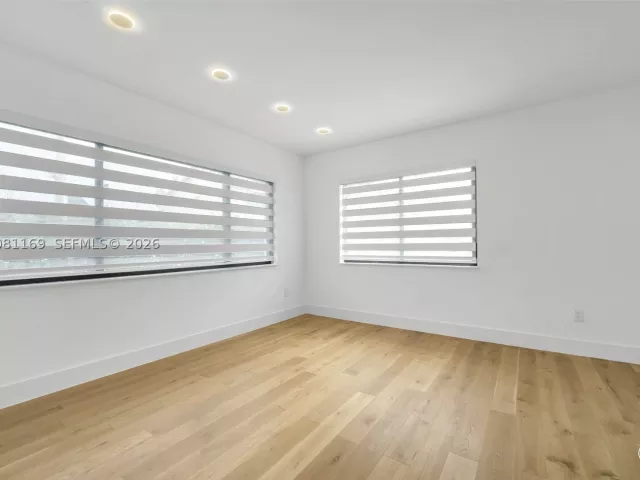 3-bedroom home for sale in Coral Gables - 728 Majorca Ave - MondialRealty