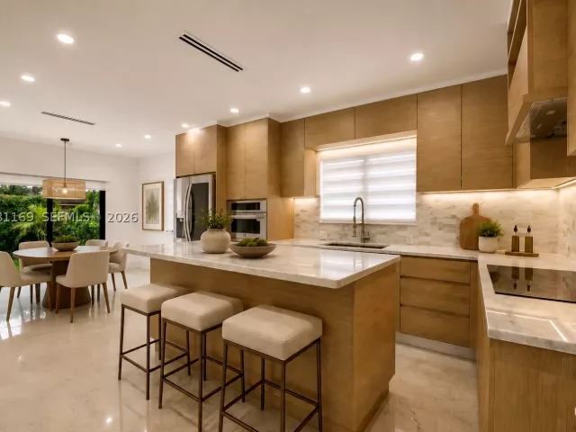 3-bedroom home for sale in Coral Gables - 728 Majorca Ave - MondialRealty