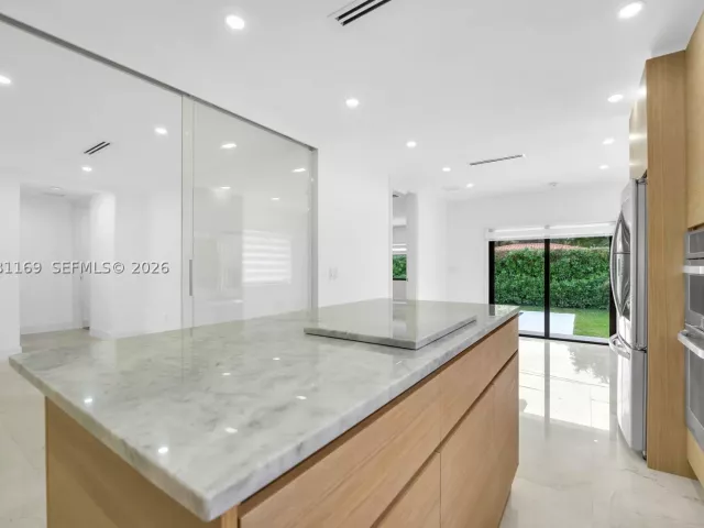 3-bedroom home for sale in Coral Gables - 728 Majorca Ave - MondialRealty