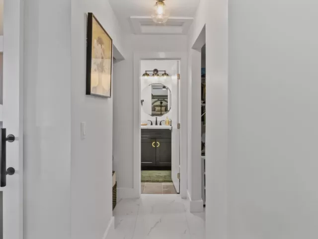 3-bedroom home for sale in Riviera Beach - 625 W 2ND Street - MondialRealty