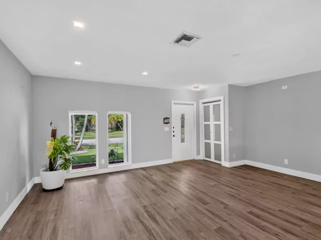2-bedroom home for sale in Delray Beach - 14624 Country Side Lane - MondialRealty