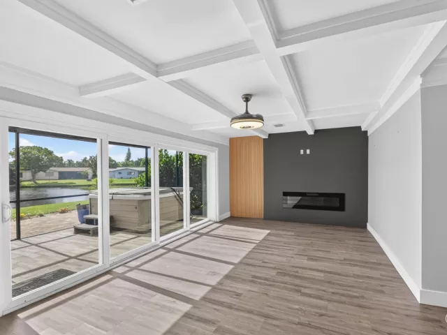 2-bedroom home for sale in Delray Beach - 14624 Country Side Lane - MondialRealty
