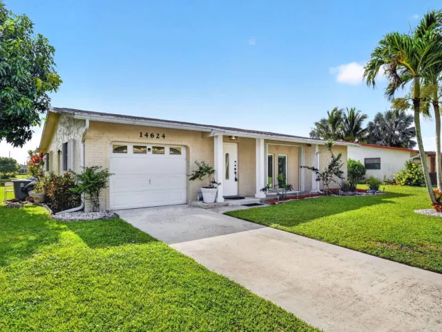 2-bedroom home for sale in Delray Beach - 14624 Country Side Lane - MondialRealty