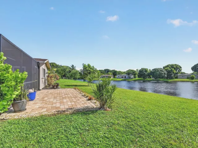 2-bedroom home for sale in Delray Beach - 14624 Country Side Lane - MondialRealty