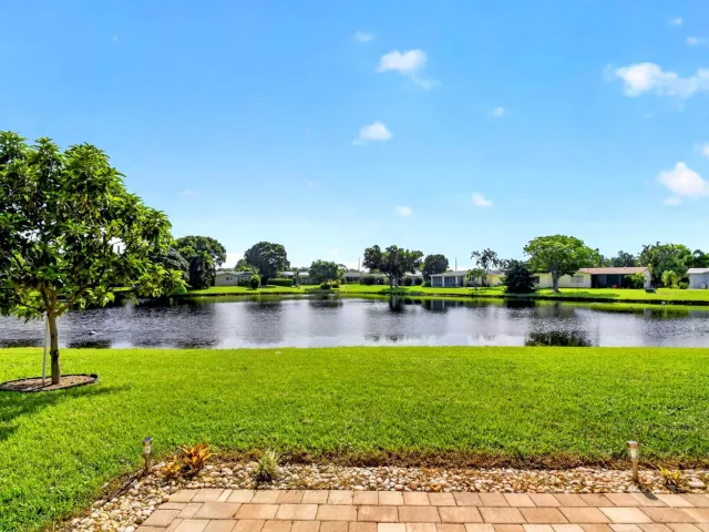 2-bedroom home for sale in Delray Beach - 14624 Country Side Lane - MondialRealty