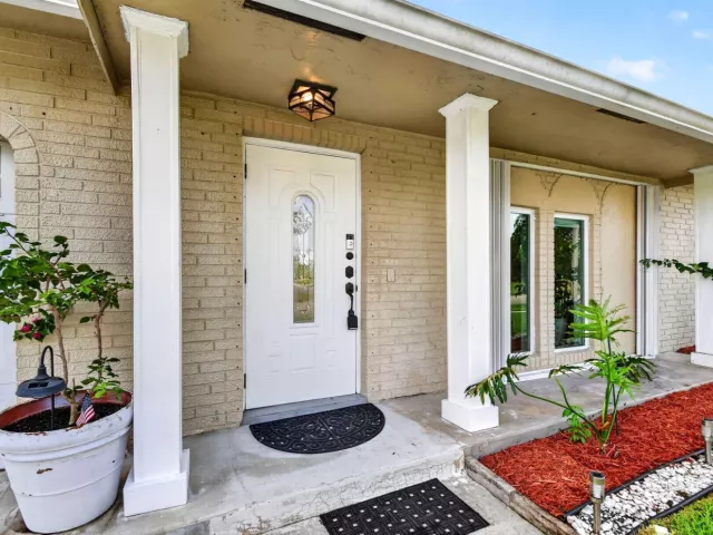 2-bedroom home for sale in Delray Beach - 14624 Country Side Lane - MondialRealty