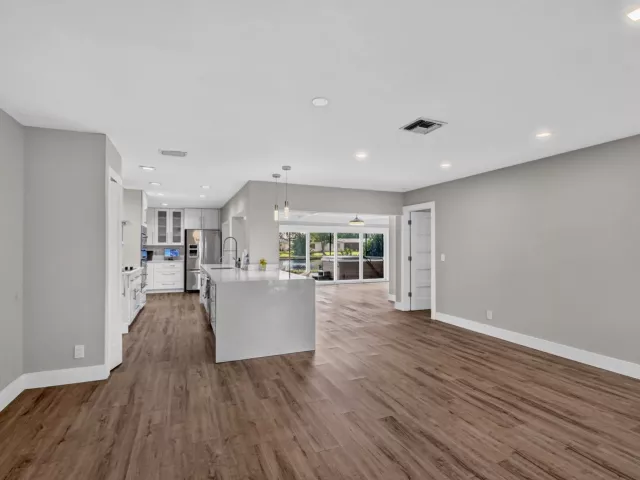 2-bedroom home for sale in Delray Beach - 14624 Country Side Lane - MondialRealty