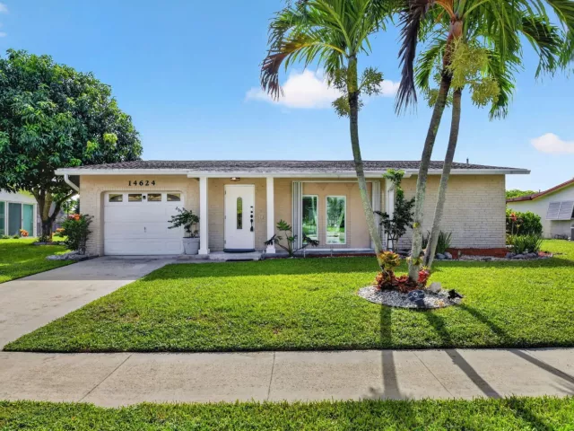 2-bedroom home for rent in Delray Beach - 14624 Country Side Lane - MondialRealty