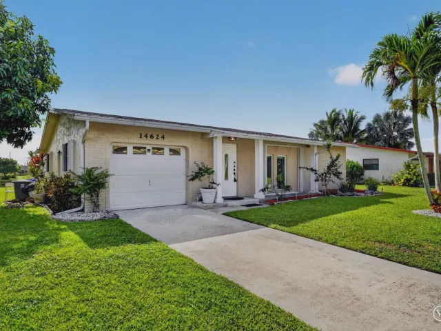 2-bedroom home for rent in Delray Beach - 14624 Country Side Lane - MondialRealty