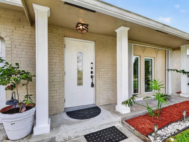 2-bedroom home for rent in Delray Beach - 14624 Country Side Lane - MondialRealty