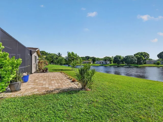 2-bedroom home for rent in Delray Beach - 14624 Country Side Lane - MondialRealty