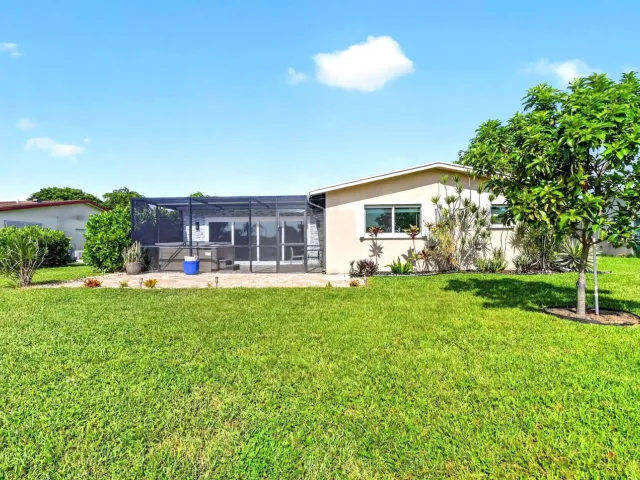 2-bedroom home for rent in Delray Beach - 14624 Country Side Lane - MondialRealty