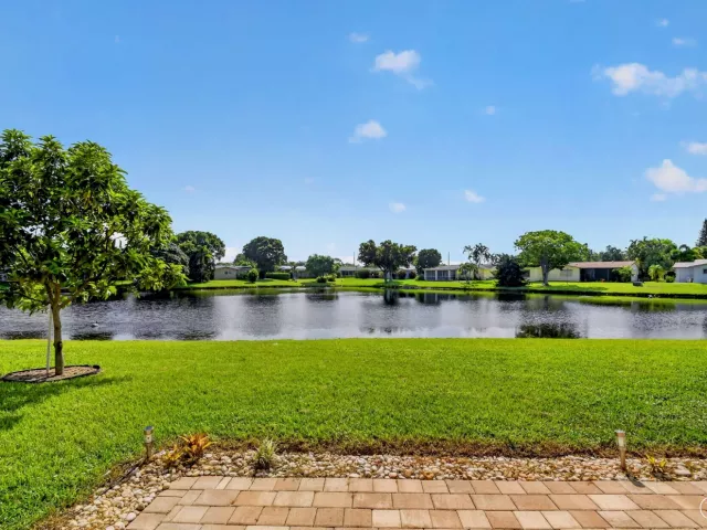 2-bedroom home for rent in Delray Beach - 14624 Country Side Lane - MondialRealty