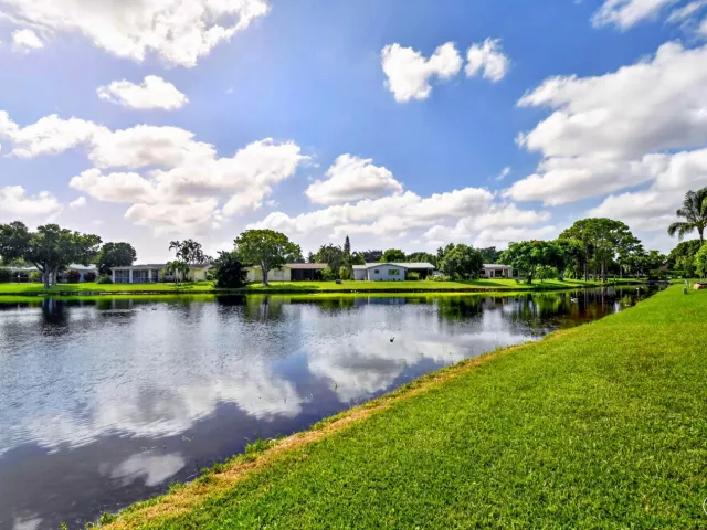 2-bedroom home for rent in Delray Beach - 14624 Country Side Lane - MondialRealty