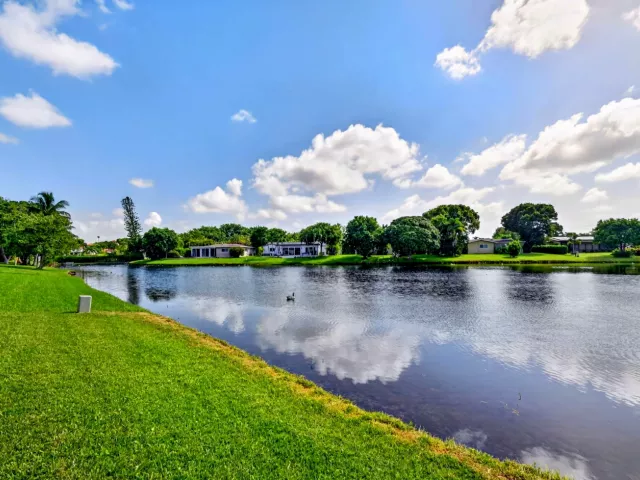 2-bedroom home for rent in Delray Beach - 14624 Country Side Lane - MondialRealty