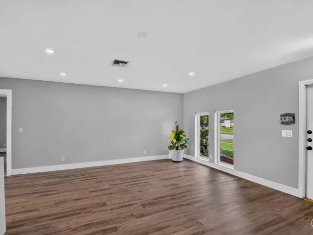 2-bedroom home for rent in Delray Beach - 14624 Country Side Lane - MondialRealty