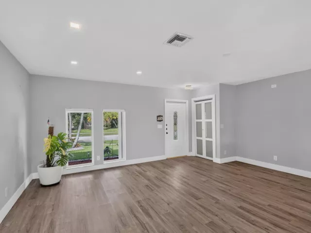 2-bedroom home for rent in Delray Beach - 14624 Country Side Lane - MondialRealty