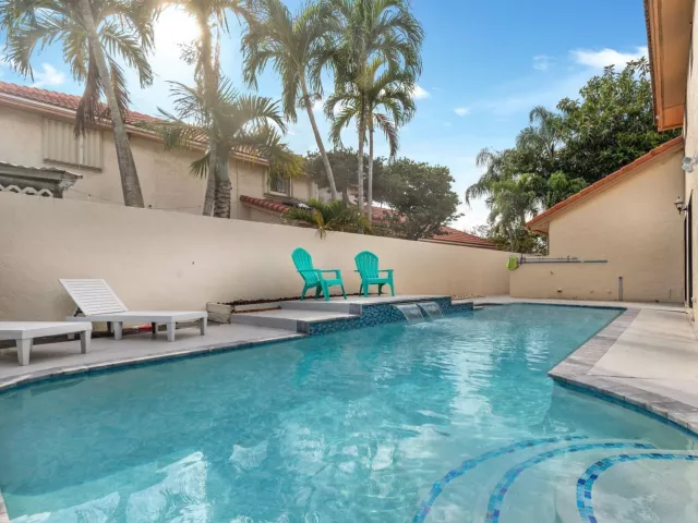 4-bedroom home for rent in Deerfield Beach - 476 NW 38TH Terrace - MondialRealty