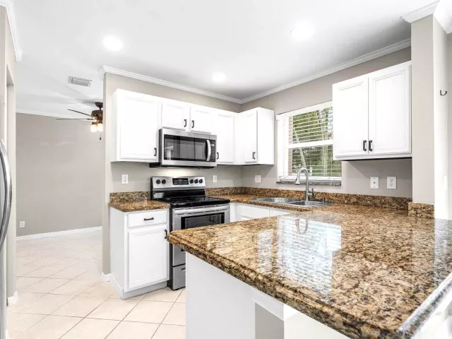 3-bedroom home for rent in Deerfield Beach - 4303 NW 1ST Drive - MondialRealty