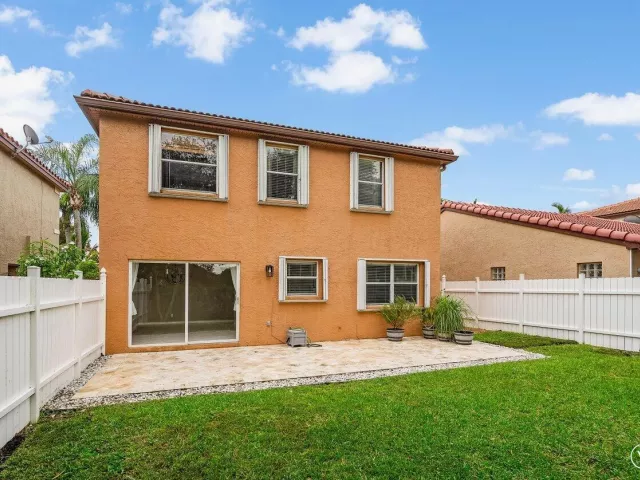 3-bedroom home for rent in Deerfield Beach - 4303 NW 1ST Drive - MondialRealty