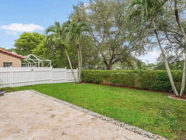3-bedroom home for rent in Deerfield Beach - 4303 NW 1ST Drive - MondialRealty