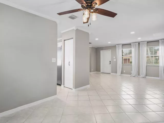 3-bedroom home for rent in Deerfield Beach - 4303 NW 1ST Drive - MondialRealty