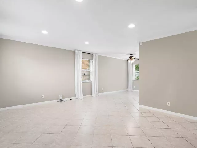 3-bedroom home for rent in Deerfield Beach - 4303 NW 1ST Drive - MondialRealty