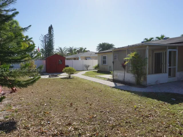 3-bedroom home for rent in Boca Raton - 4857 Alfresco St - MondialRealty