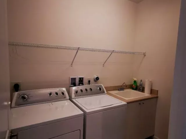 3-bedroom home for rent in Boca Raton - 5011 NW 15TH Terrace - MondialRealty