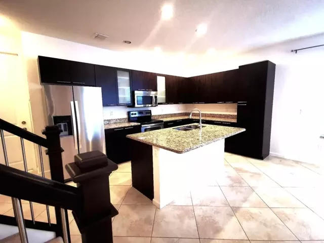 3-bedroom home for rent in Boca Raton - 5011 NW 15TH Terrace - MondialRealty